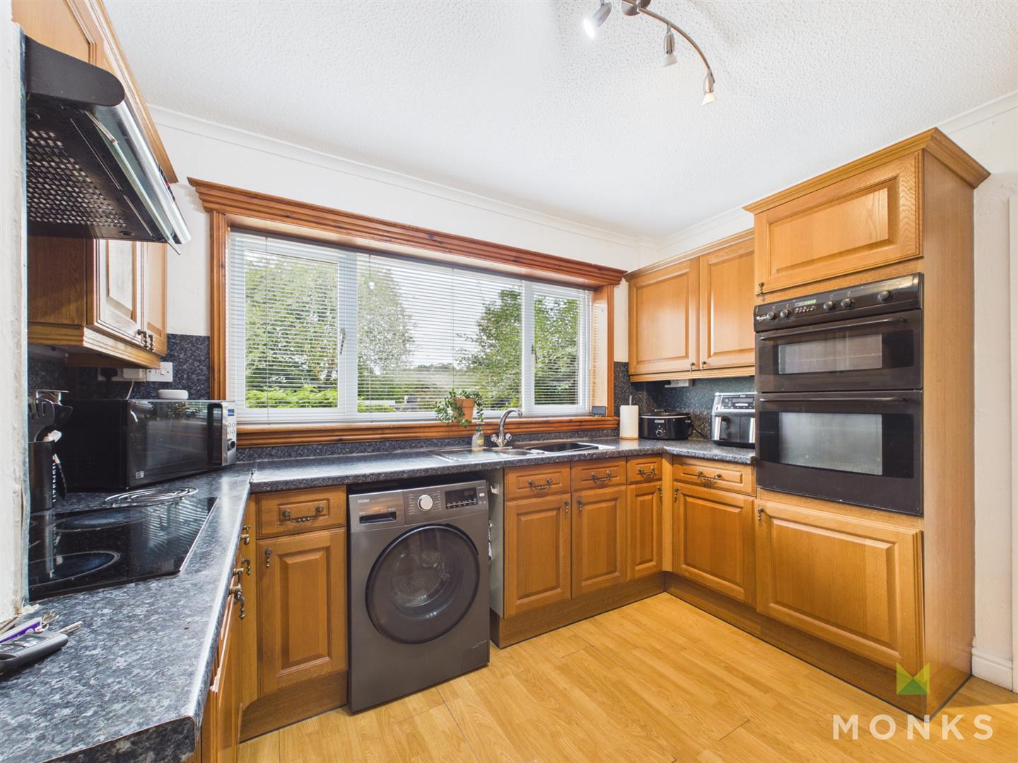 97 Llwyn Road, Oswestry, SY11 1EW For Sale
